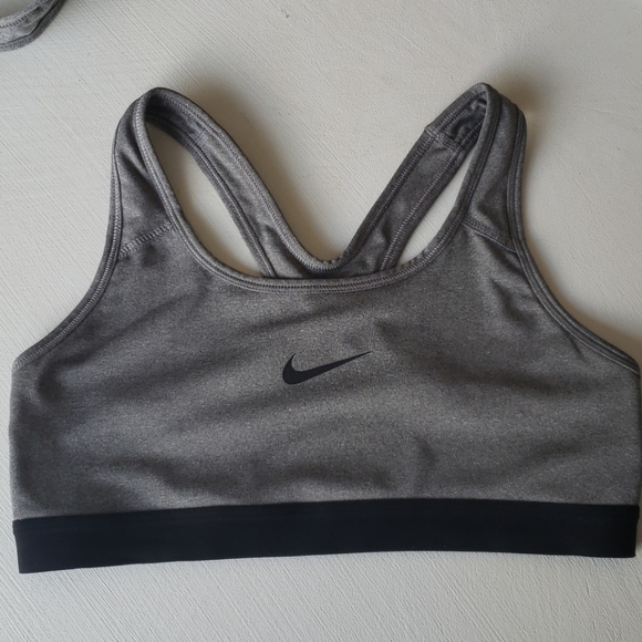 $20 each Nike Pro sports bra - Picture 2 of 7